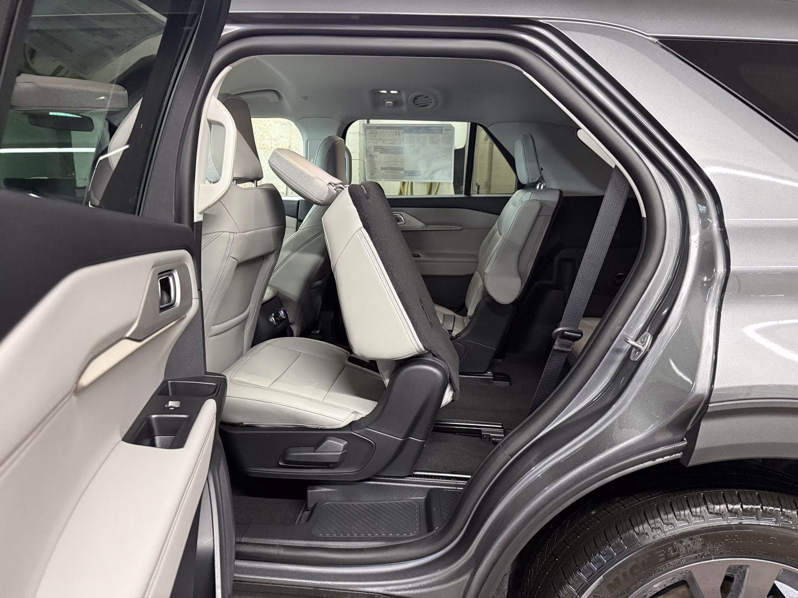 2026 Carbonized Gray Metallic Ford Explorer Active w/200A Pkg 4X4 SUV