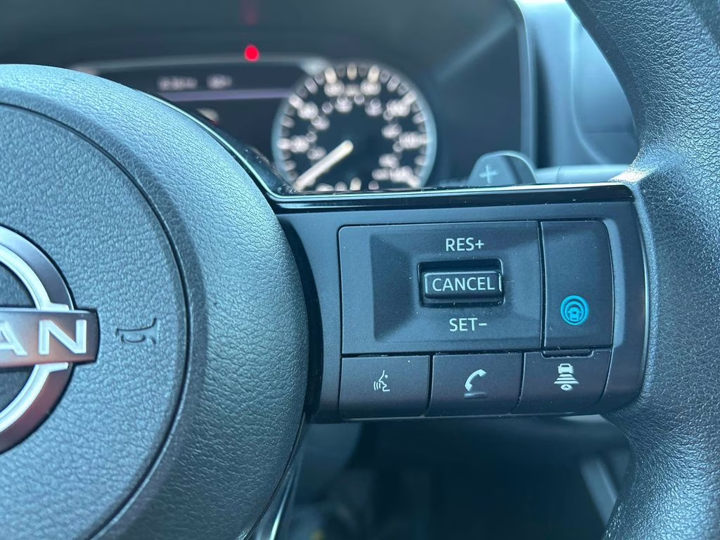2023 Brilliant Silver Metallic Nissan Rogue SV AWD SUV