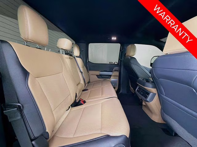 2025 White Metallic Ford Super Duty F-350 SRW Lariat 4X4 Truck