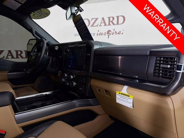 2025 White Metallic Ford Super Duty F-350 SRW Lariat 4X4 Truck