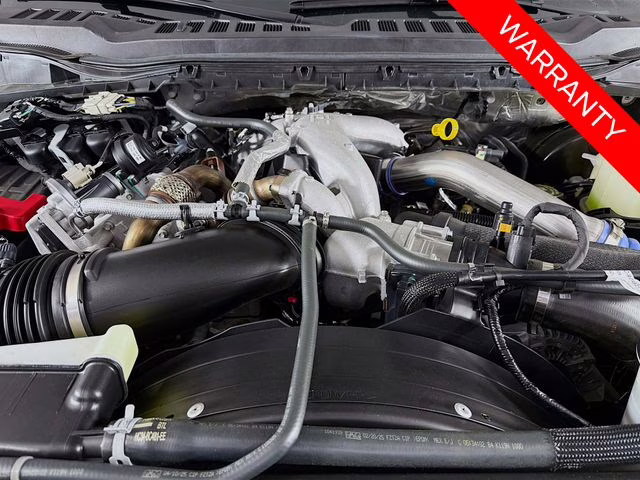 2025 White Metallic Ford Super Duty F-350 SRW Lariat 4X4 Truck