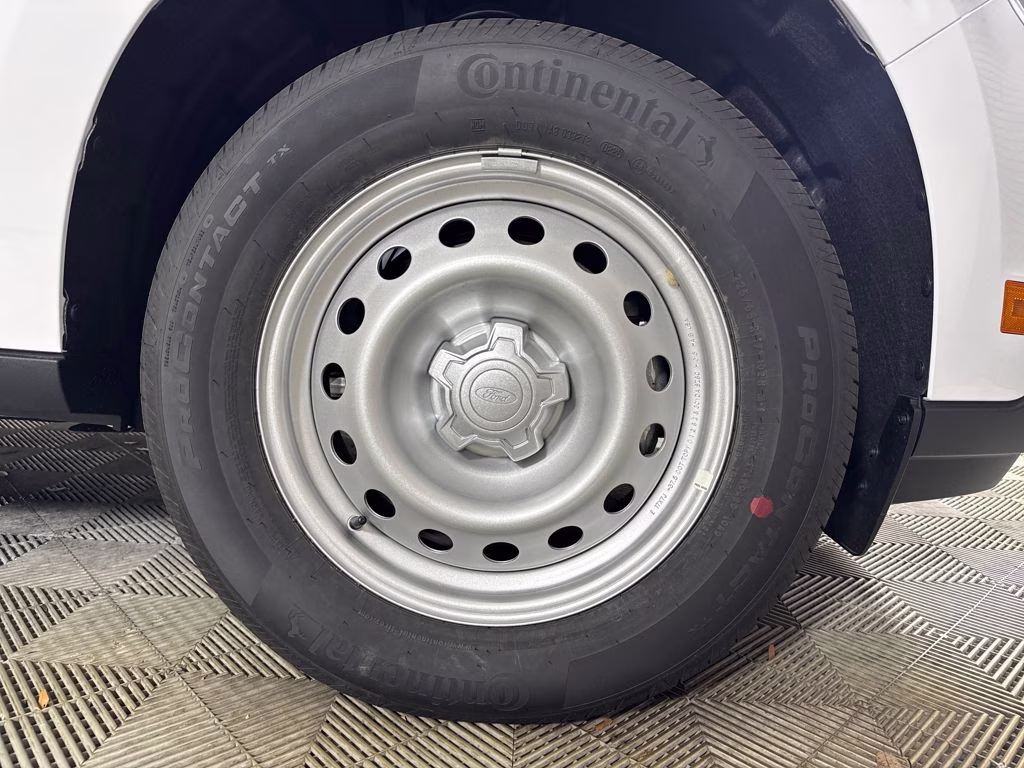 2026 Oxford White Ford Maverick XL FWD Truck