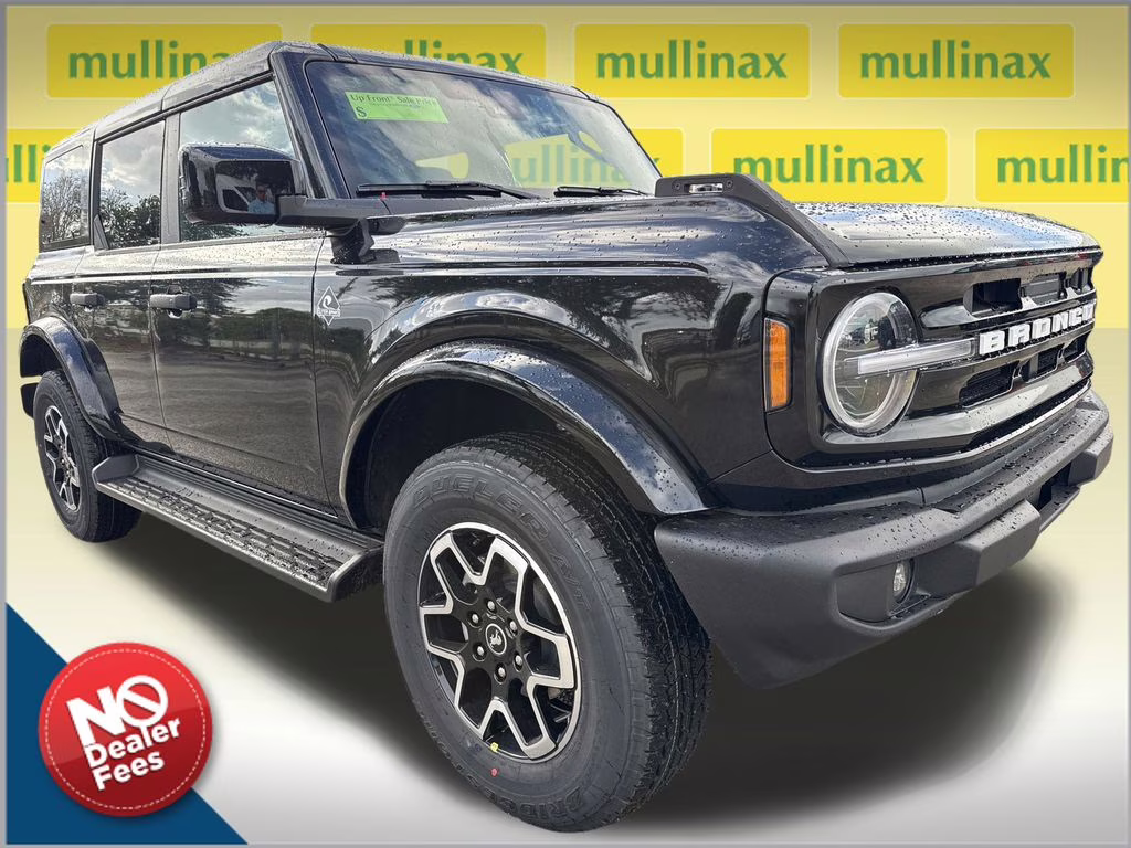 2026 Shadow Black Ford Bronco Outer Banks 4X4 SUV