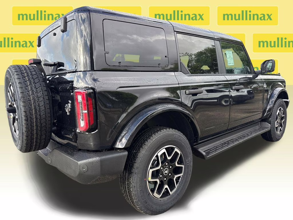 2026 Shadow Black Ford Bronco Outer Banks 4X4 SUV