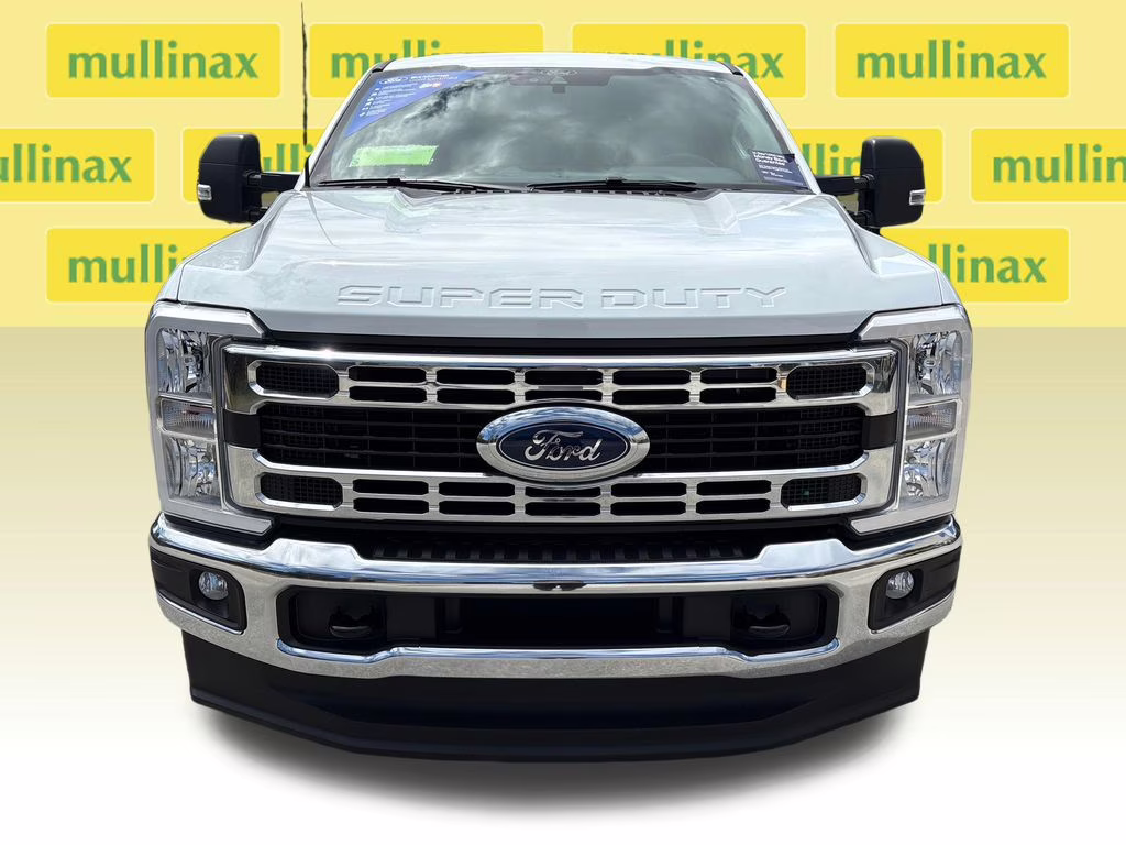 2025 Oxford White Ford Super Duty F-250 SRW XLT 4X4 Truck