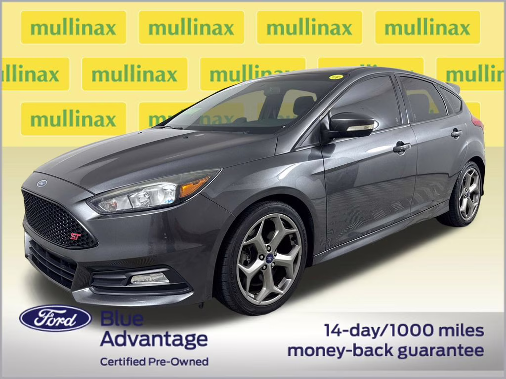 2018 Magnetic Ford Focus ST FWD Hatchback