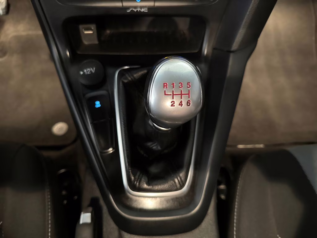 2018 Magnetic Ford Focus ST FWD Hatchback