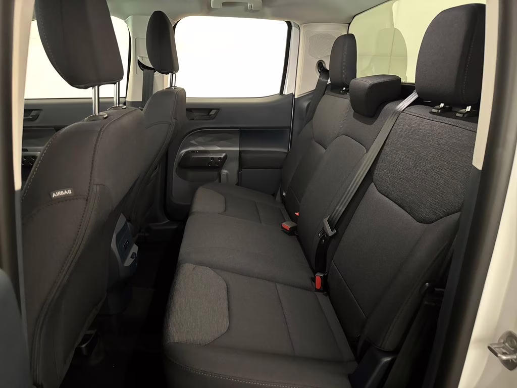 2026 Oxford White Ford Maverick XL FWD Truck