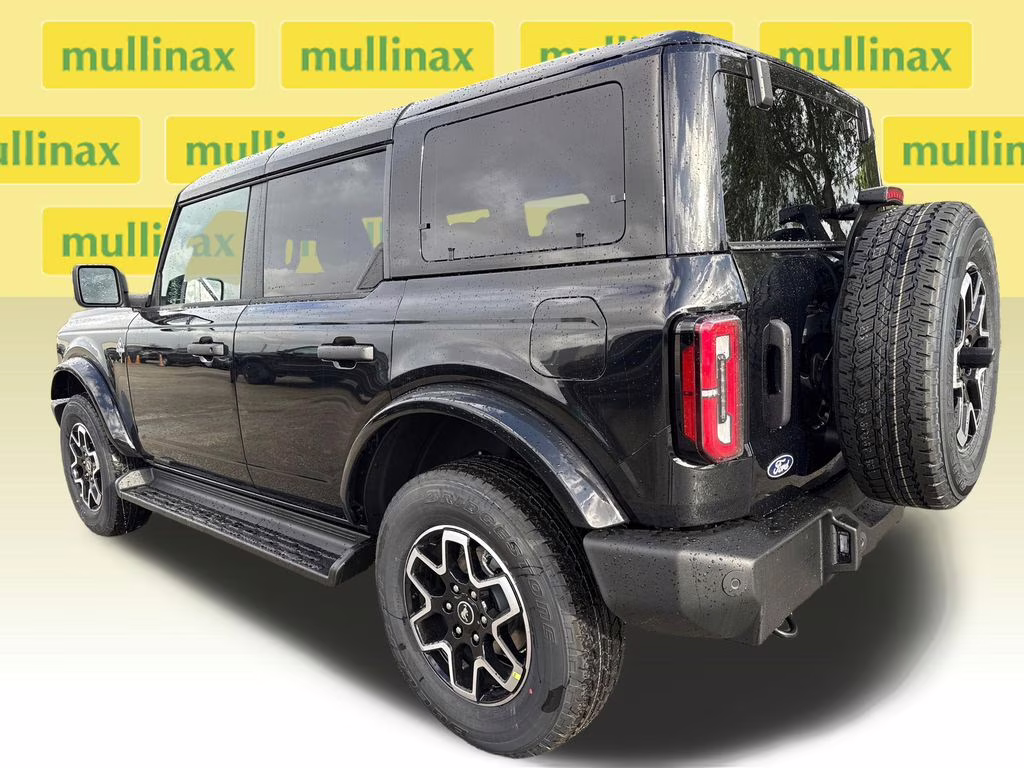 2026 Shadow Black Ford Bronco Outer Banks 4X4 SUV