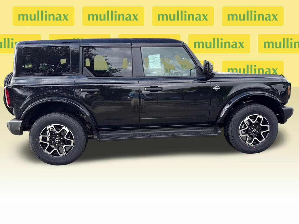 2026 Shadow Black Ford Bronco Outer Banks 4X4 SUV