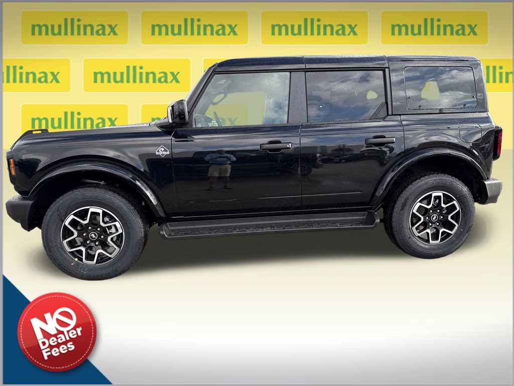 2026 Shadow Black Ford Bronco Outer Banks 4X4 SUV