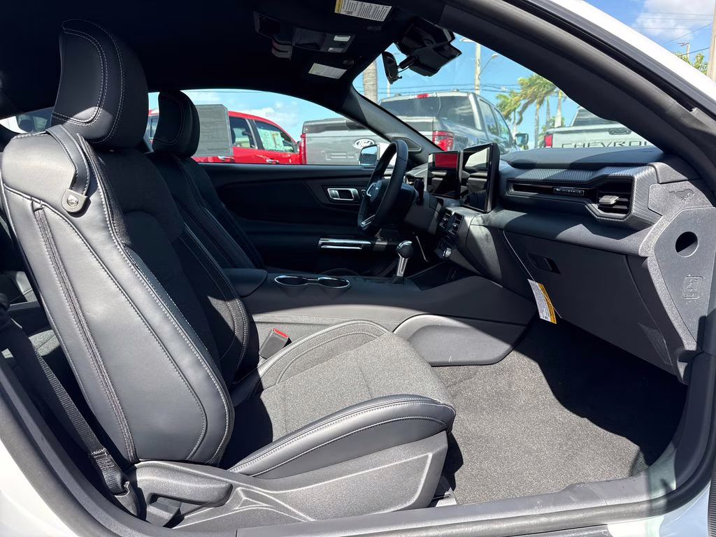 2026 Oxford White Ford Mustang EcoBoost RWD Coupe