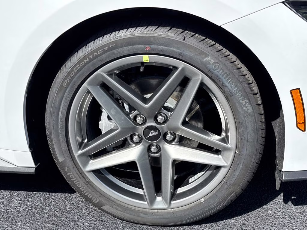 2026 Oxford White Ford Mustang EcoBoost RWD Coupe