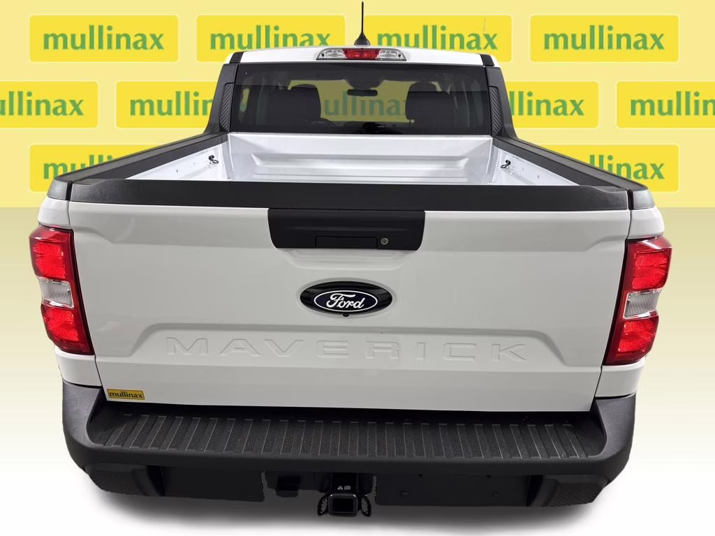 2026 Oxford White Ford Maverick XL FWD Truck