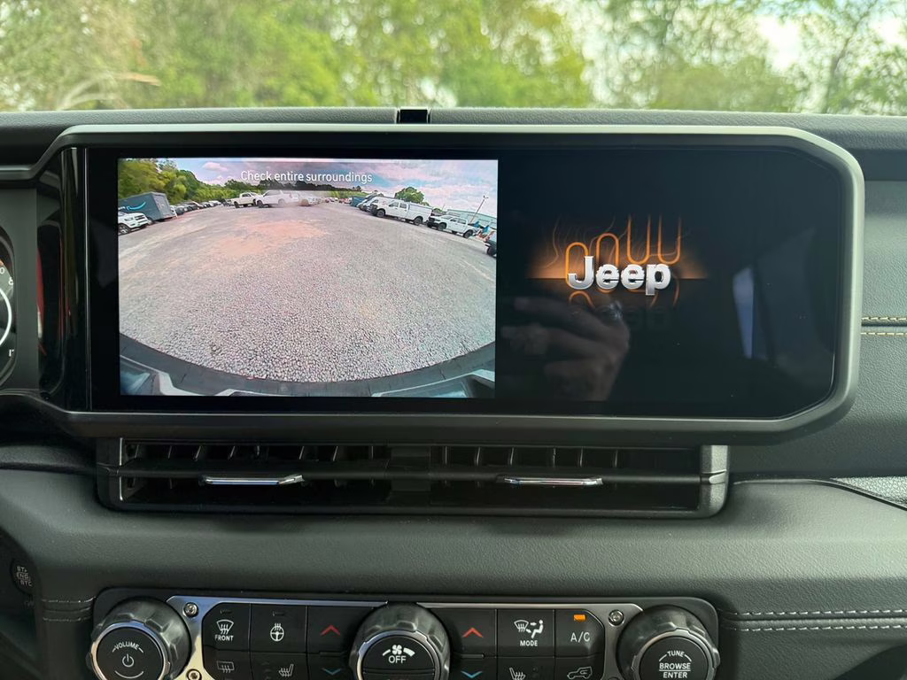 2026 Anvil Clear Coat Jeep Wrangler Sahara 4X4 SUV