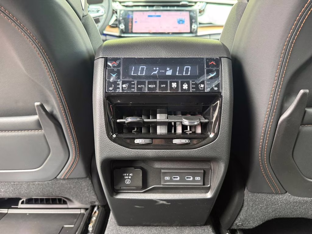 2026 Silver Zynith Jeep Grand Cherokee Summit 4X4 SUV