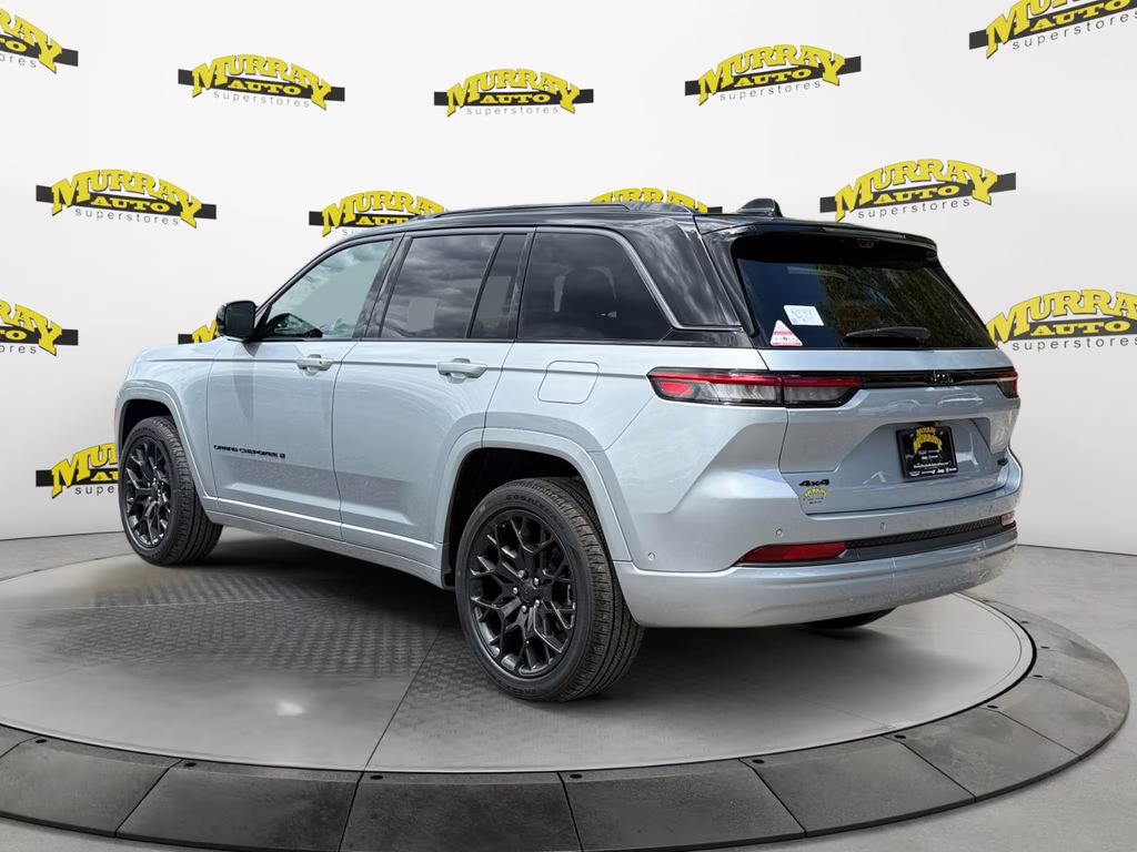 2026 Silver Zynith Jeep Grand Cherokee Summit 4X4 SUV