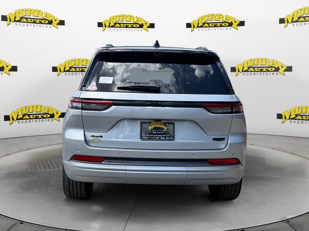 2026 Silver Zynith Jeep Grand Cherokee Summit 4X4 SUV