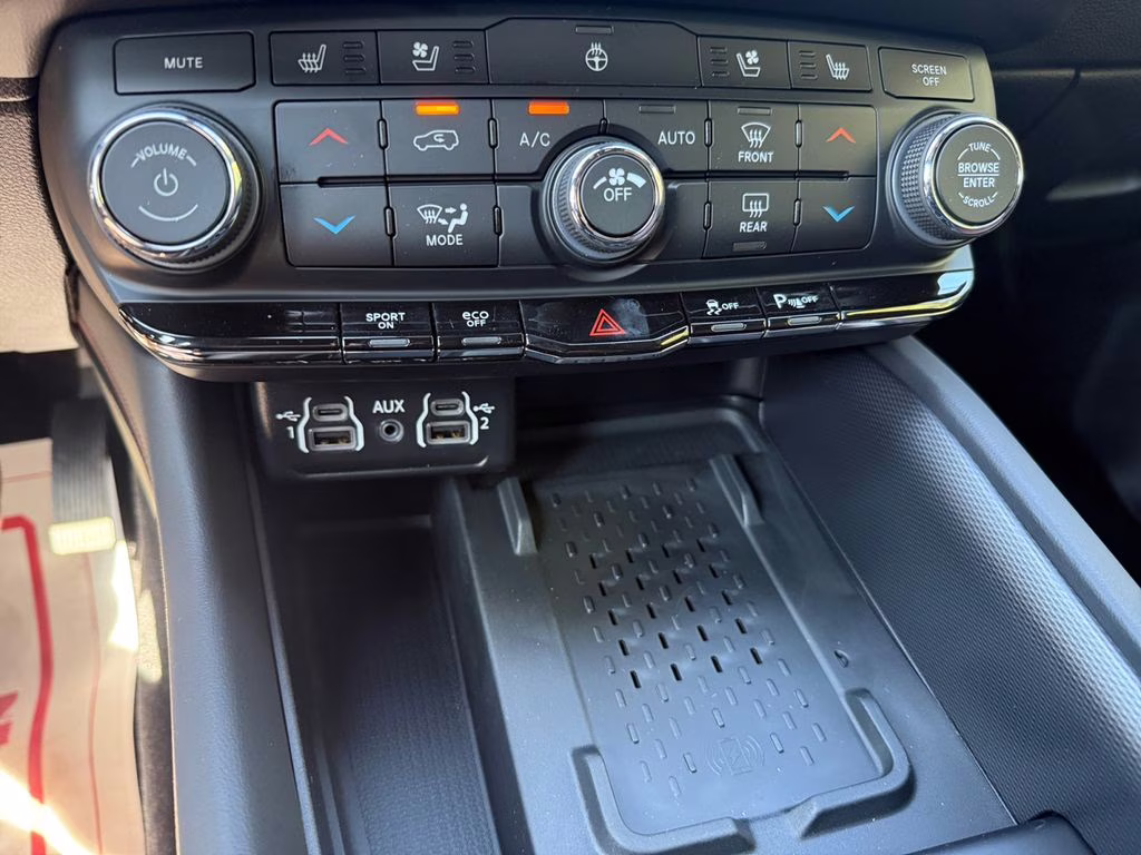 2026 DB Black Crystal Clearcoat Dodge Durango GT Plus HEMI V8 AWD SUV