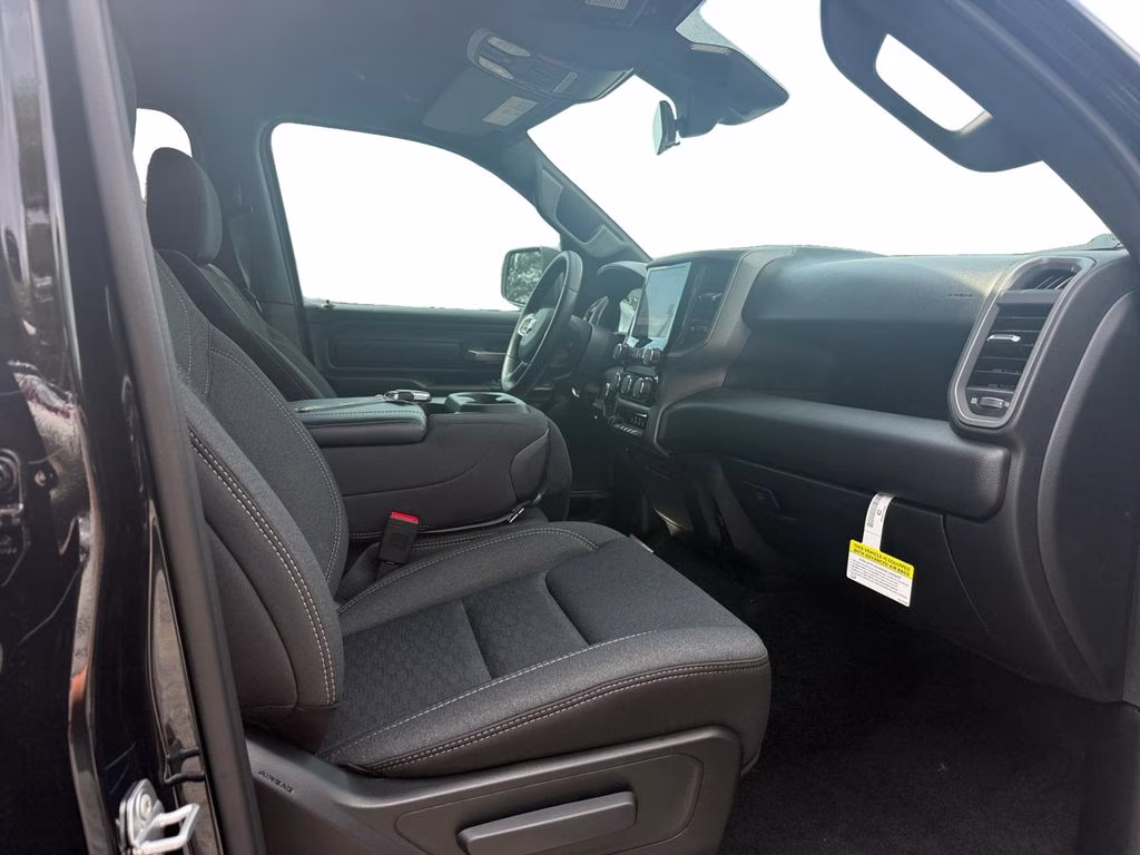 2026 Diamond Black Crystal Pearlcoat Ram 1500 Warlock 4X4 Truck