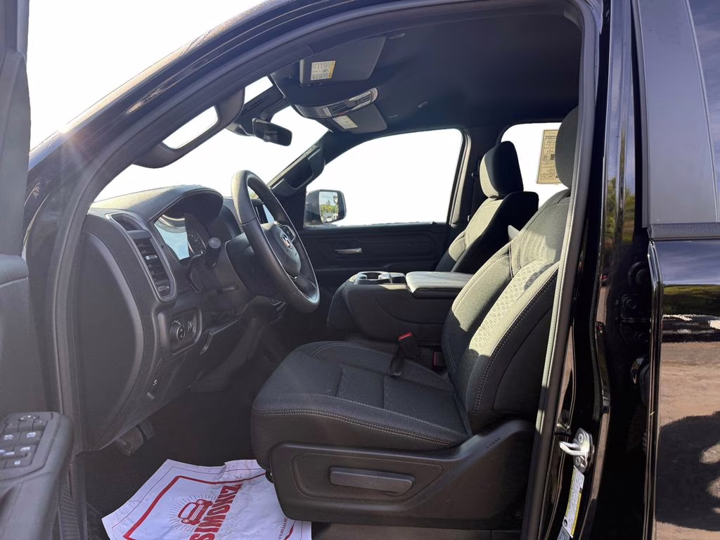 2026 Diamond Black Crystal Pearlcoat Ram 1500 Warlock 4X4 Truck