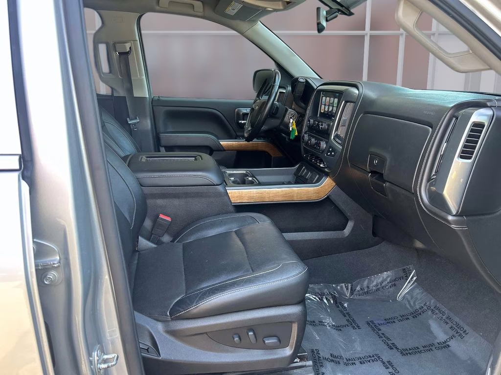 2018 Silver Ice Metallic Chevrolet Silverado 1500 LTZ 4X4 Truck