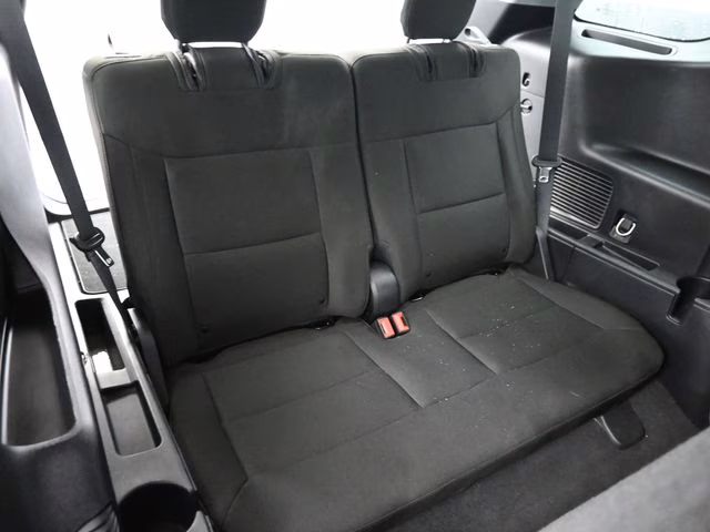 2022 White Metallic Ford Explorer XLT 4X4 SUV