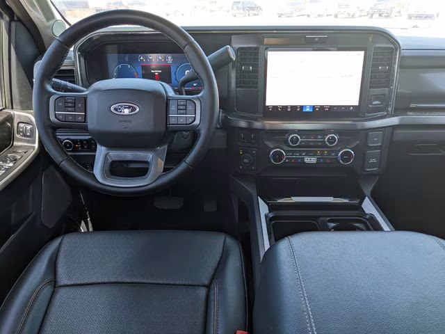 2025 Oxford White Ford Super Duty F-350 SRW Lariat 4X4 Truck