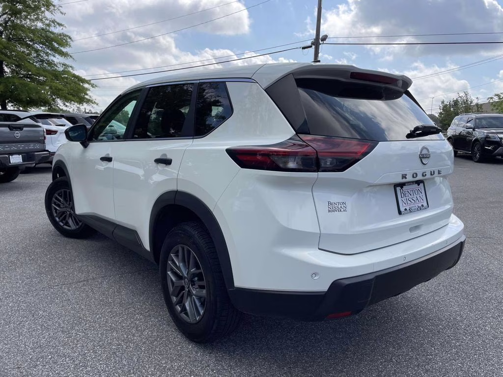 2024 Glacier White Nissan Rogue S FWD SUV