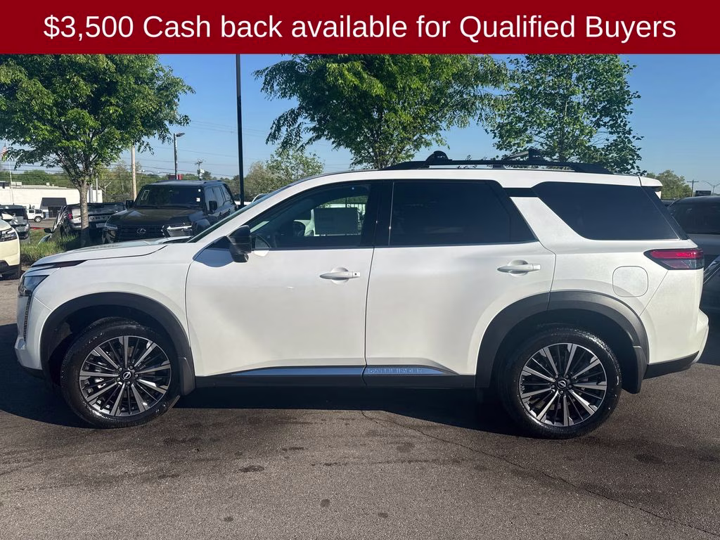 2026 Everest White Pearl Tricoat Nissan Pathfinder Platinum 4X4 SUV