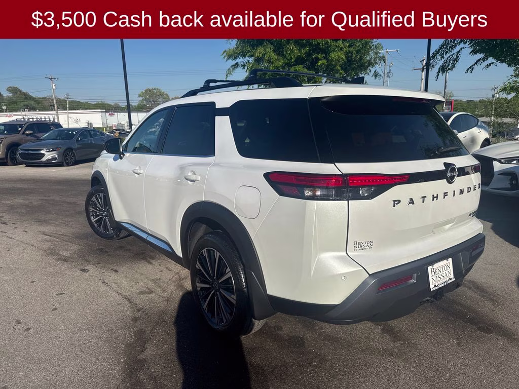 2026 Everest White Pearl Tricoat Nissan Pathfinder Platinum 4X4 SUV