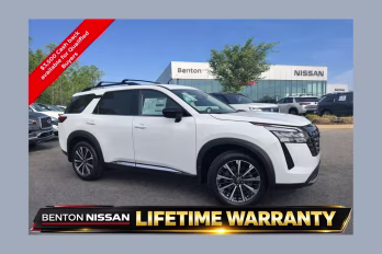 2026 Everest White Pearl Tricoat Nissan Pathfinder Platinum FWD SUV