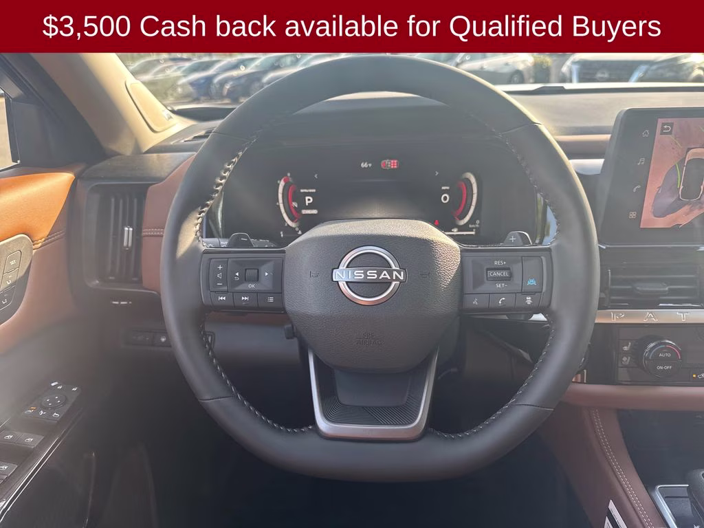 2026 Everest White Pearl Tricoat Nissan Pathfinder Platinum FWD SUV