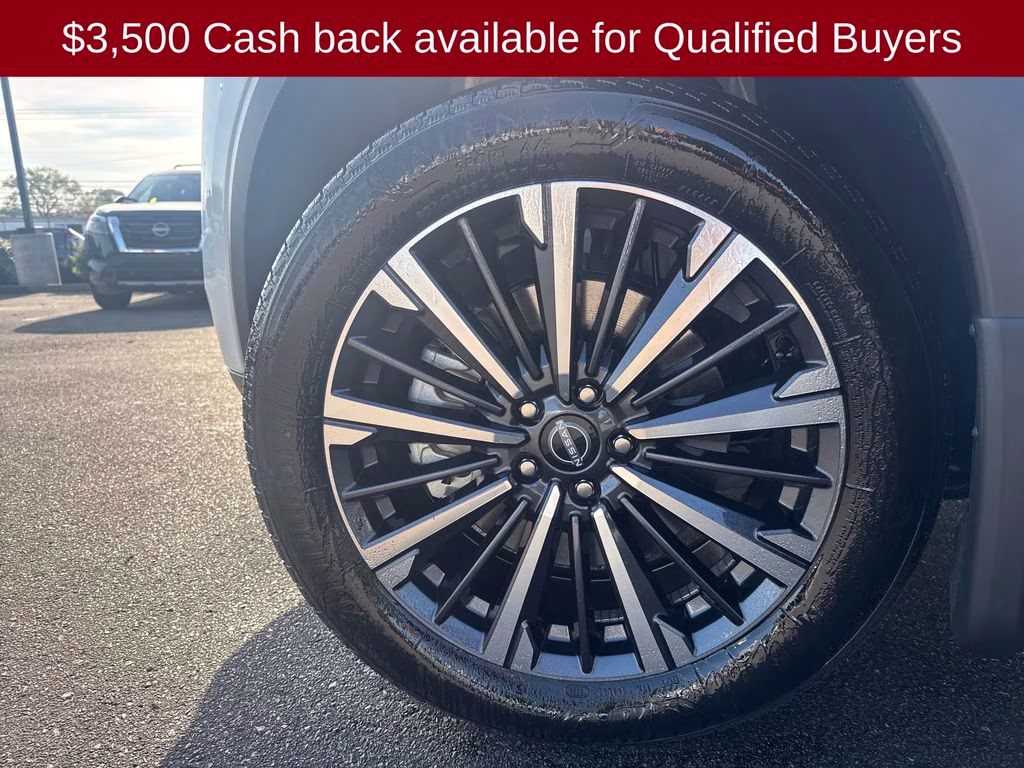 2026 Everest White Pearl Tricoat Nissan Pathfinder Platinum FWD SUV
