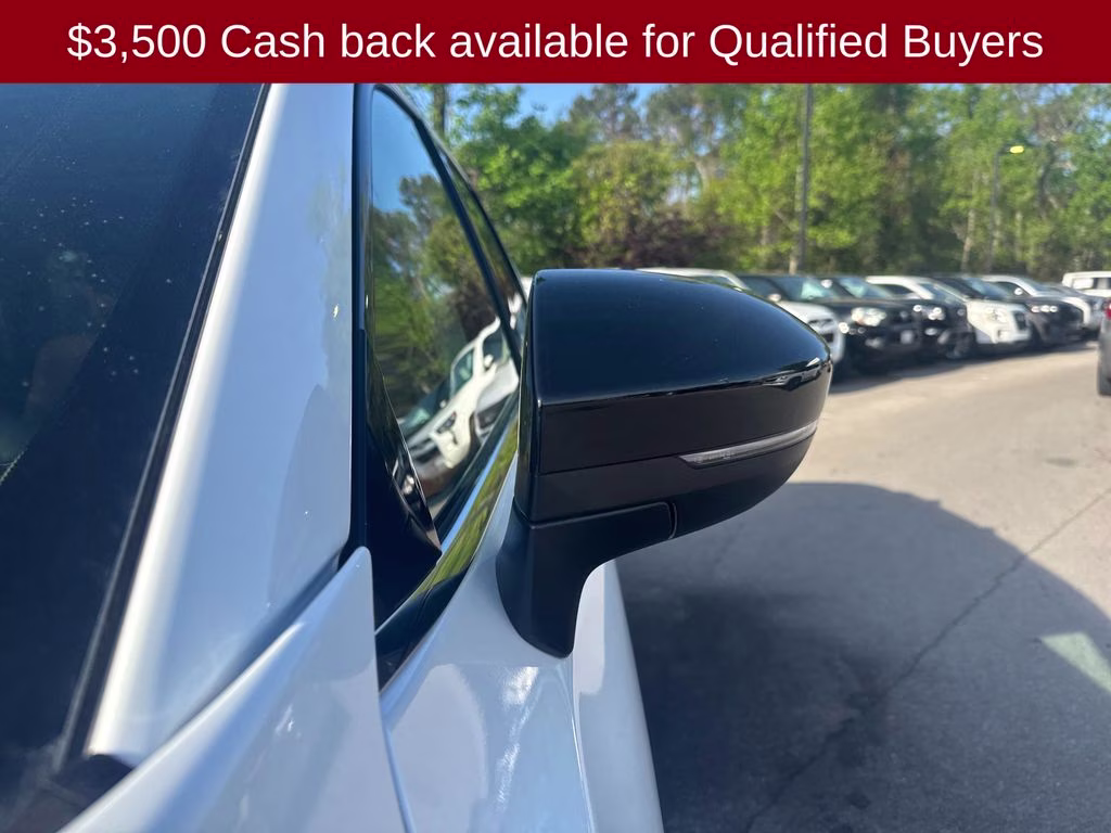 2026 Everest White Pearl Tricoat Nissan Pathfinder Platinum FWD SUV