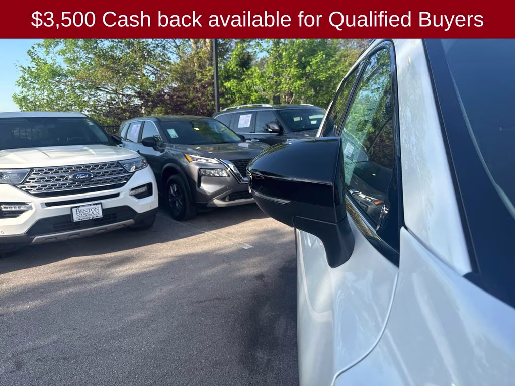 2026 Everest White Pearl Tricoat Nissan Pathfinder Platinum FWD SUV