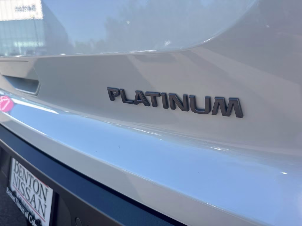 2026 Everest White Pearl Tricoat Nissan Pathfinder Platinum FWD SUV