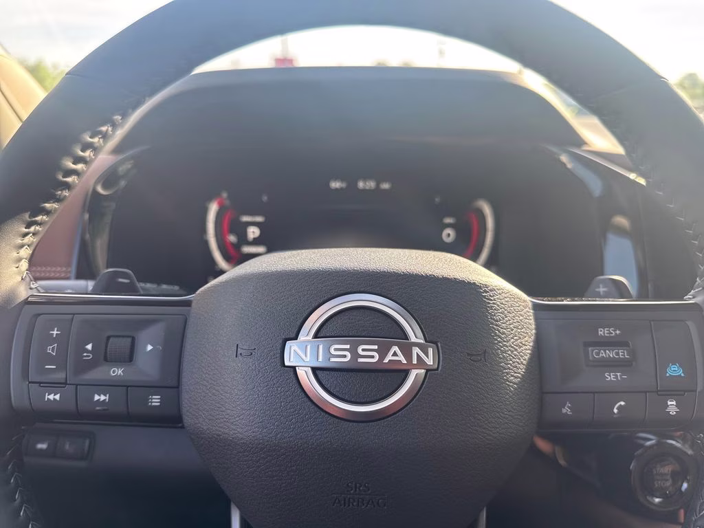 2026 Everest White Pearl Tricoat Nissan Pathfinder Platinum FWD SUV