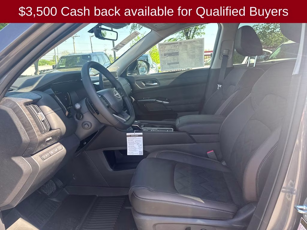 2026 Gun Metallic Nissan Pathfinder Platinum FWD SUV