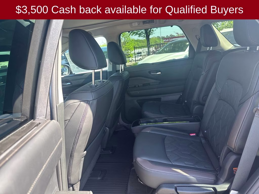 2026 Gun Metallic Nissan Pathfinder Platinum FWD SUV