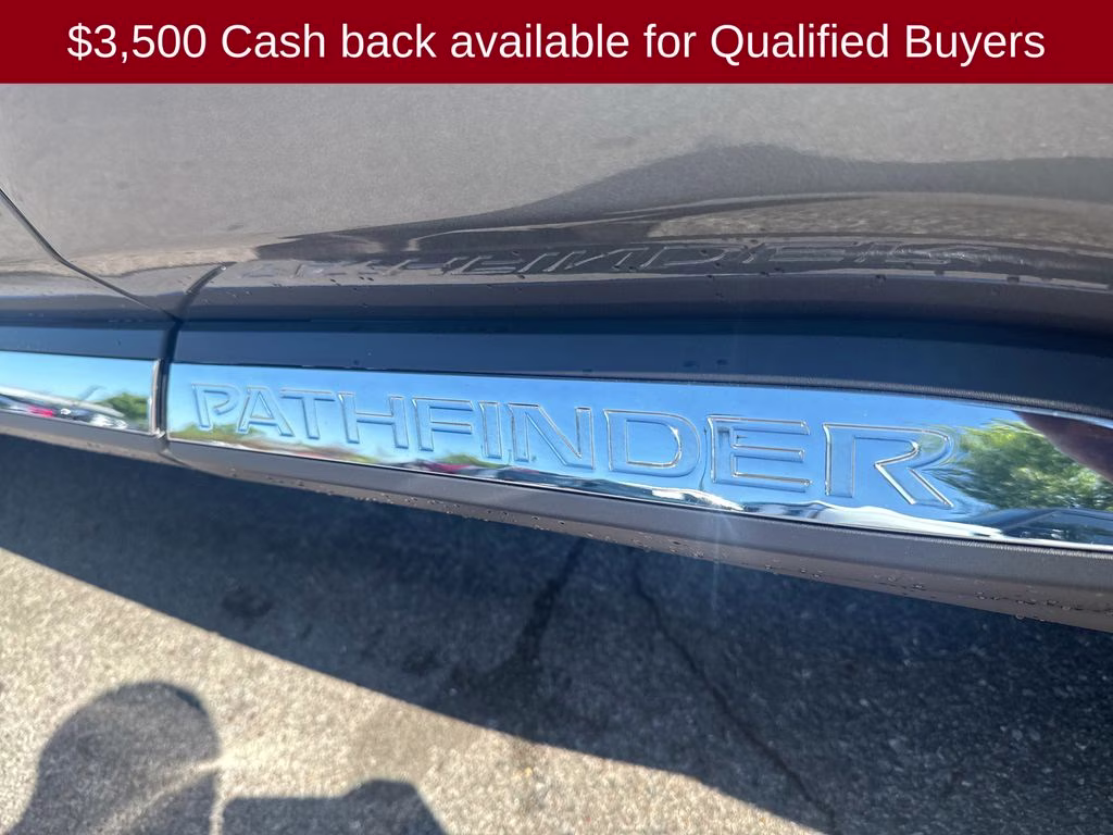 2026 Gun Metallic Nissan Pathfinder Platinum FWD SUV