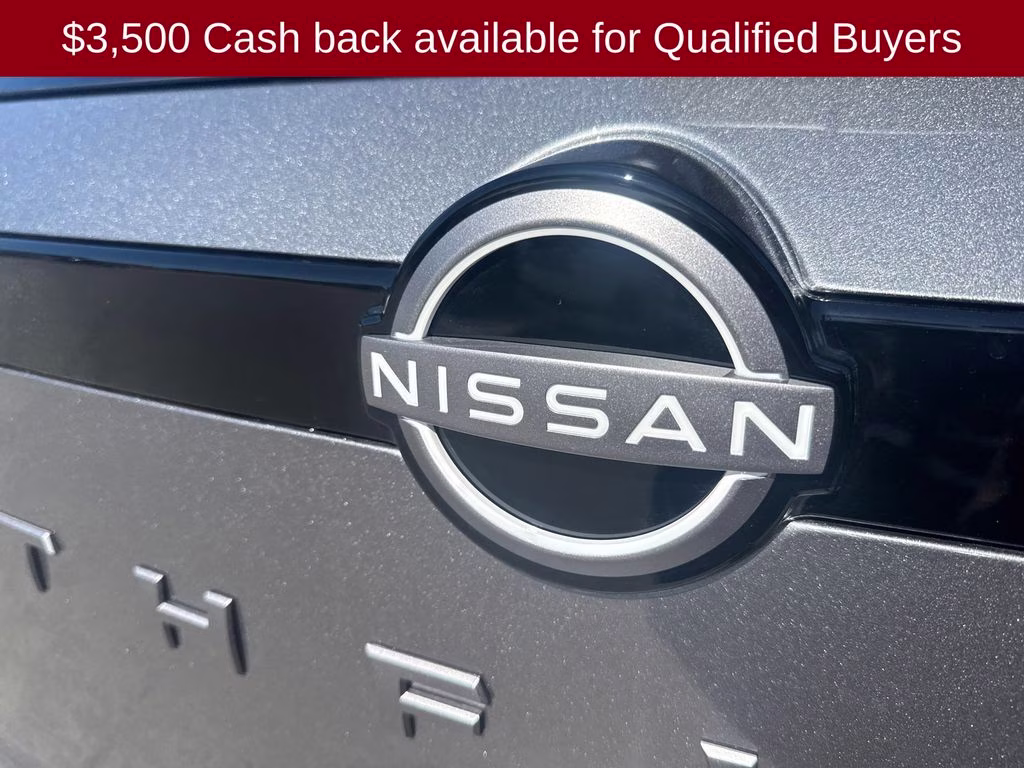 2026 Gun Metallic Nissan Pathfinder Platinum FWD SUV