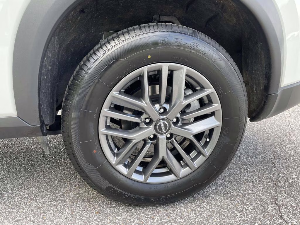 2024 Glacier White Nissan Rogue S FWD SUV