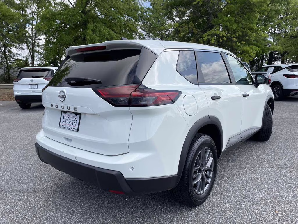 2024 Glacier White Nissan Rogue S FWD SUV