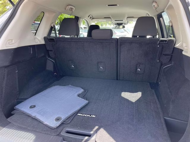 2024 Brilliant Silver Metallic Nissan Rogue S FWD SUV