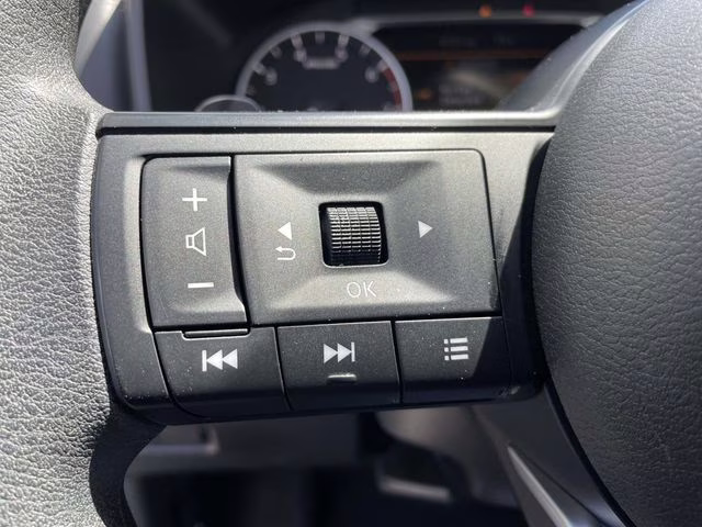 2024 Brilliant Silver Metallic Nissan Rogue S FWD SUV