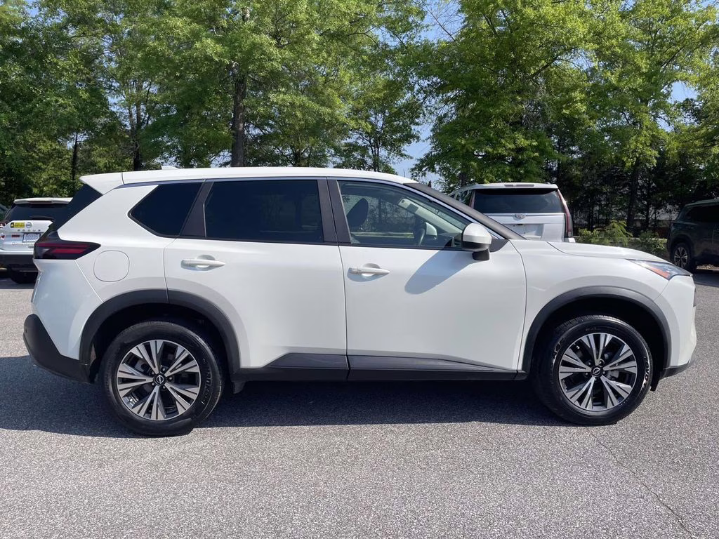2023 Pearl White Tricoat Nissan Rogue SV FWD SUV