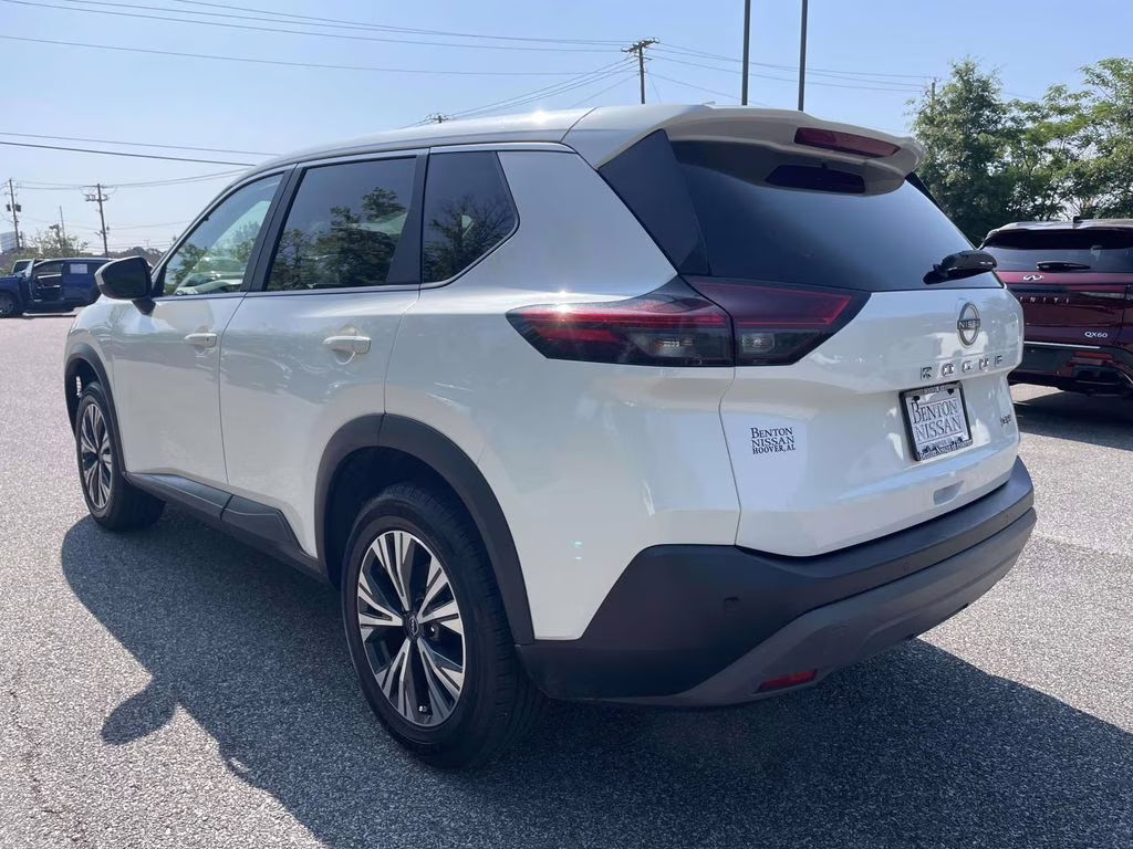 2023 Pearl White Tricoat Nissan Rogue SV FWD SUV