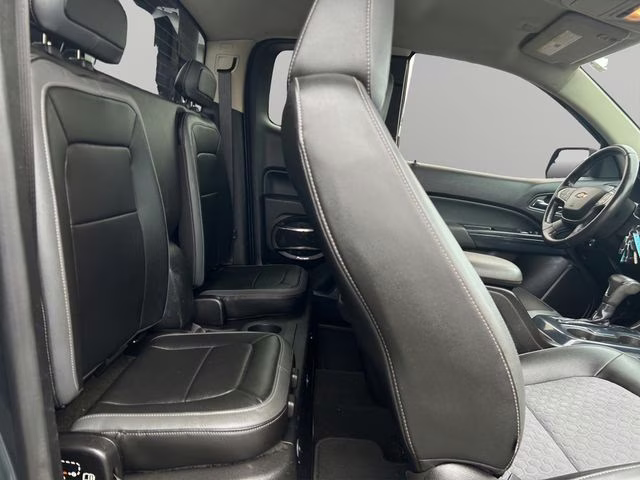 2015 Cyber Gray Metallic Chevrolet Colorado Z71 4X4 Truck