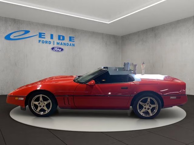 1986 RED Chevrolet Corvette Base RWD Convertible